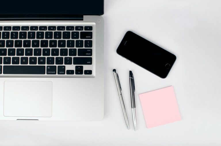 How to Declutter Your Digital Life for a Smoother, Stress-Free Experience